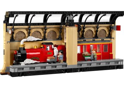 Book Nook: Hogwarts™ Express